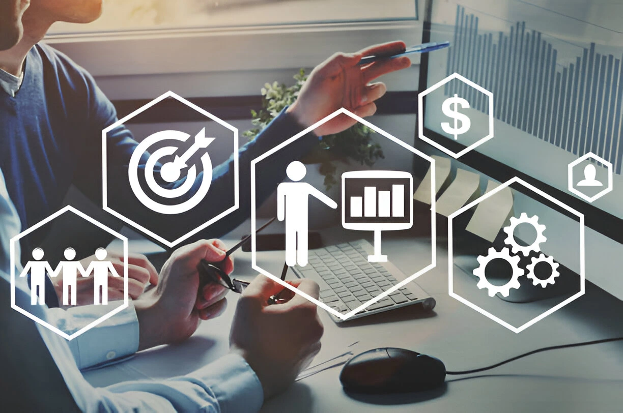 7 فوائد رئيسية لاستخدام وحدة الأداء في FlowHCM