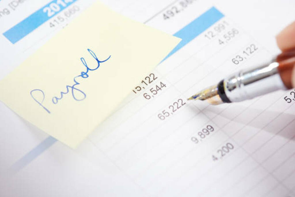 عواقب خطأ الرواتب وتأثير الدومينو على عملك